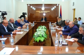 Արցախի Հանրապետության խորհրդարանում քննարկել են ներքաղաքական իրավիճակը (տեսանյութ)